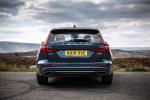 Volvo V60 D3 Inscription 2018 года (UK)
